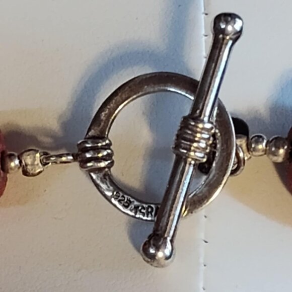 A.S.‎ Israel 16" red, sponge coral & .925 sterling necklace - Picture 5 of 5